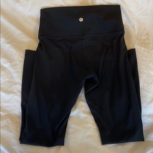 Lululemon black Wunder Under